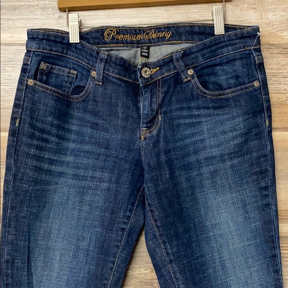 Gap Premium Skinny Jeans 6/28R EUC - Picture 2 of 3